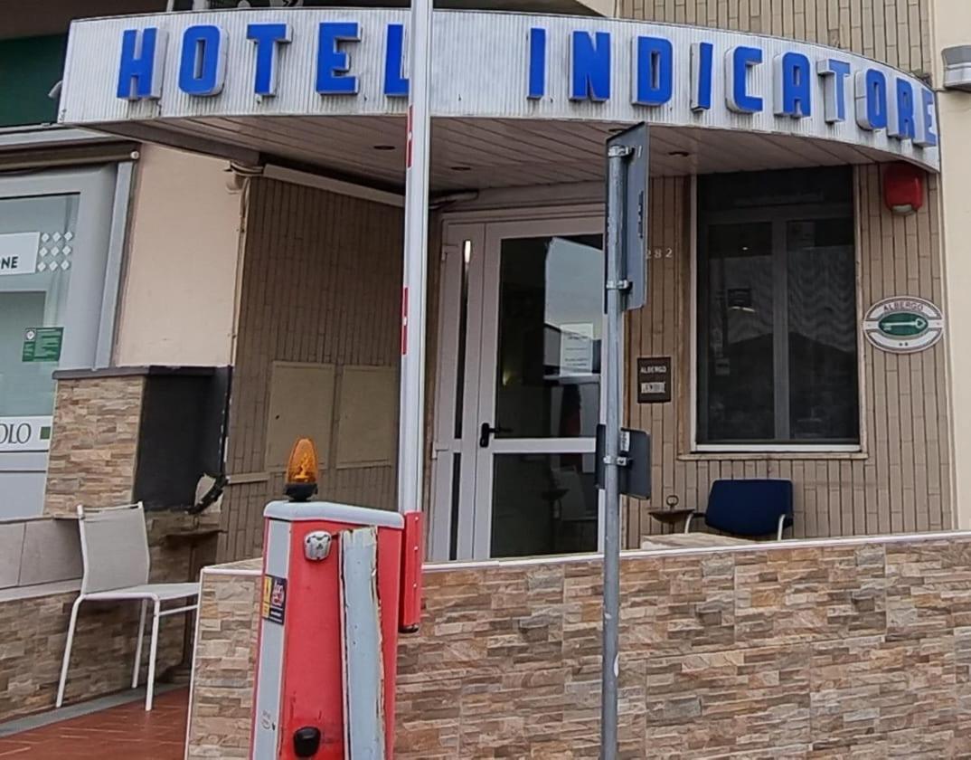 Hotel Indicatore Budget & Business At A Glance Campi Bisenzio Exteriér fotografie